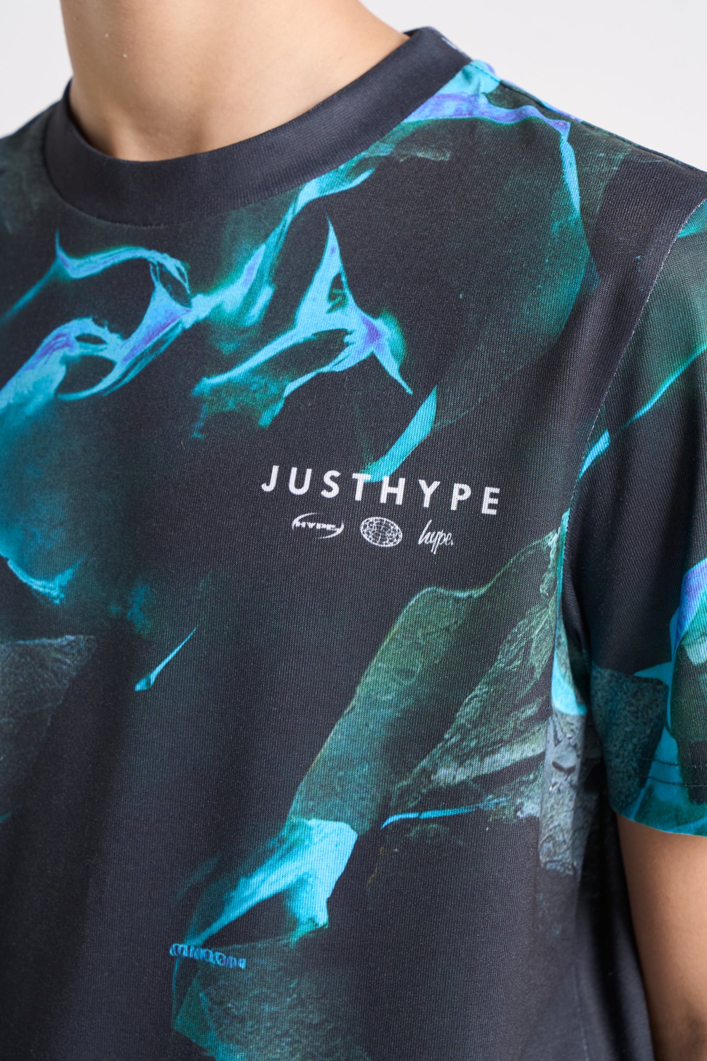 Hype Boys Black/Blue Vapour T-Shirt