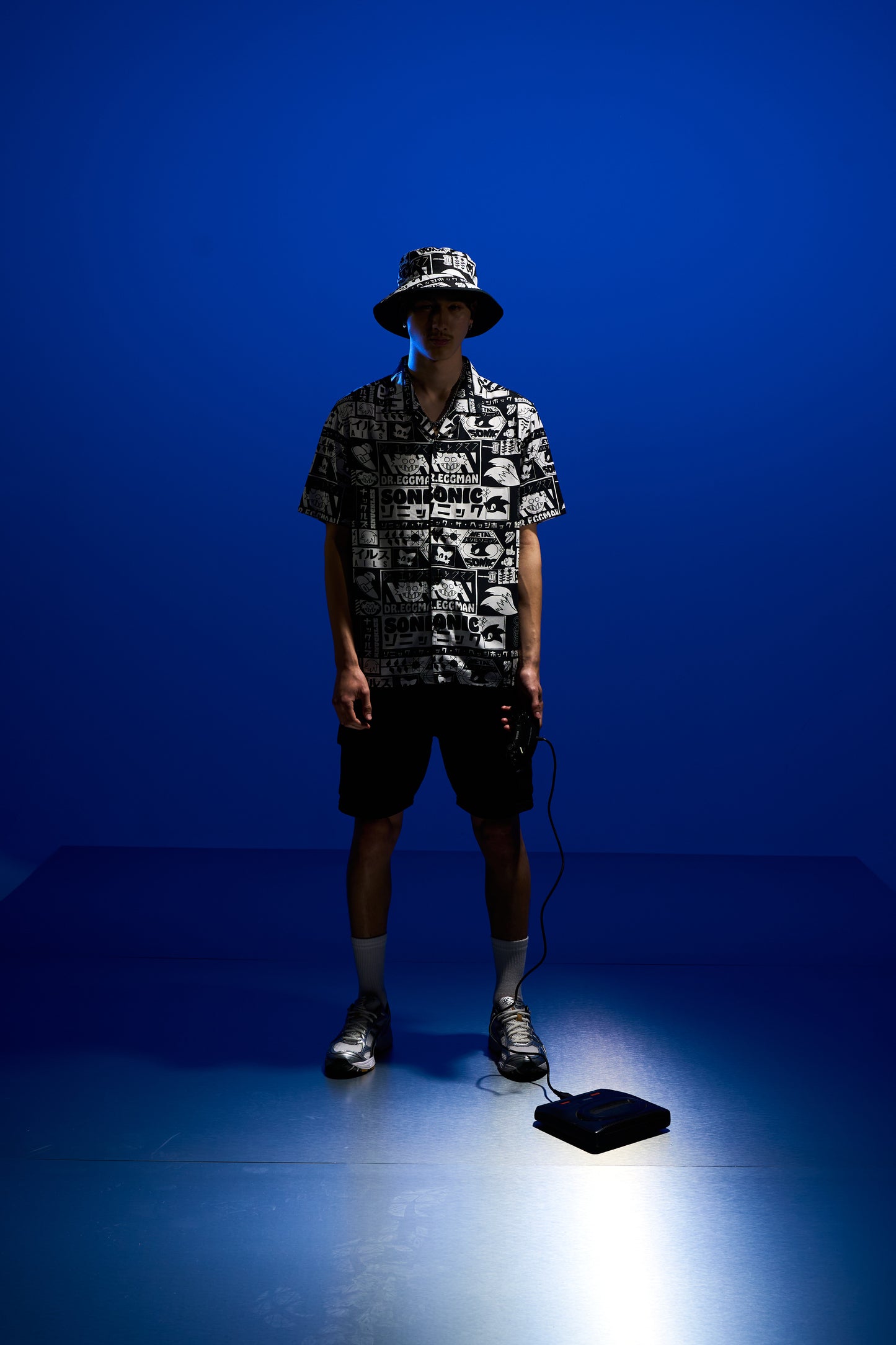 Hype x Sonic The Hedgehog™ Mens Black Retro Resort Shirt