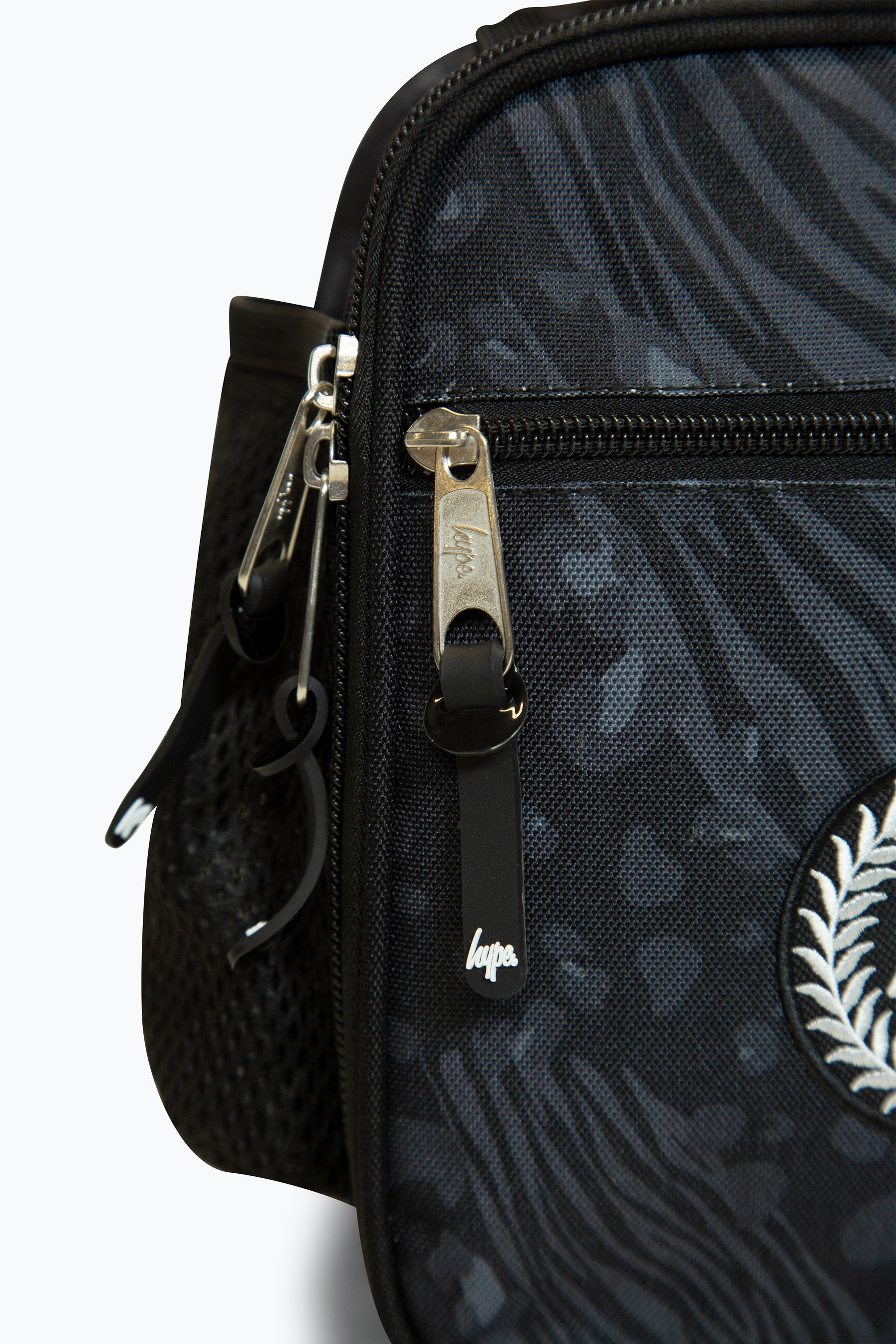 Hype Mono Animal Print Lunch Box Zips