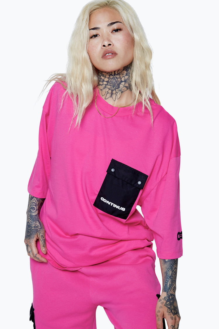 CONTINU8 UNISEX FUSCHIA CARGO POCKET BOXY T-SHIRT