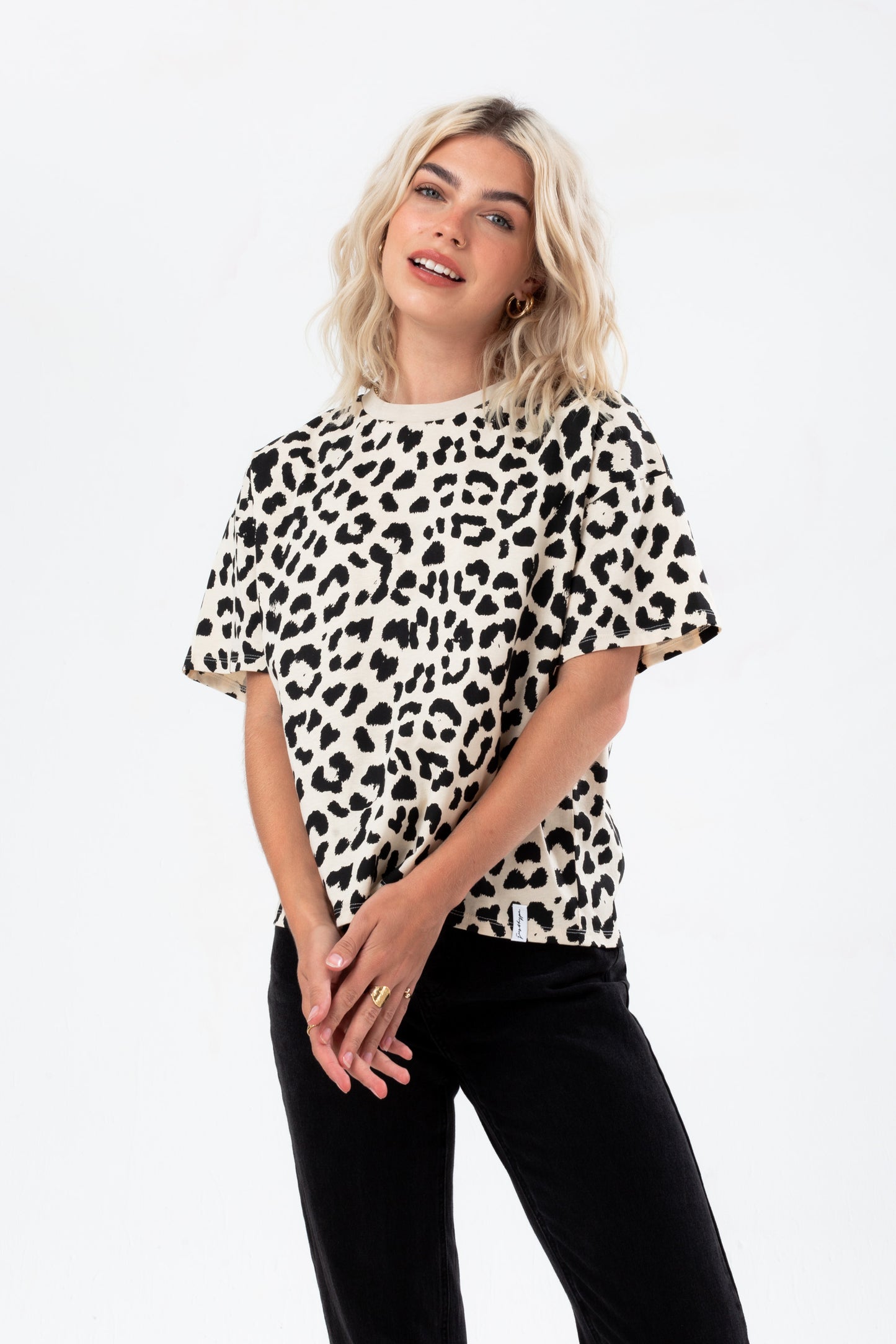 Hype Womens Cream Leopard Woven Tab Scribble Boxy T-Shirt