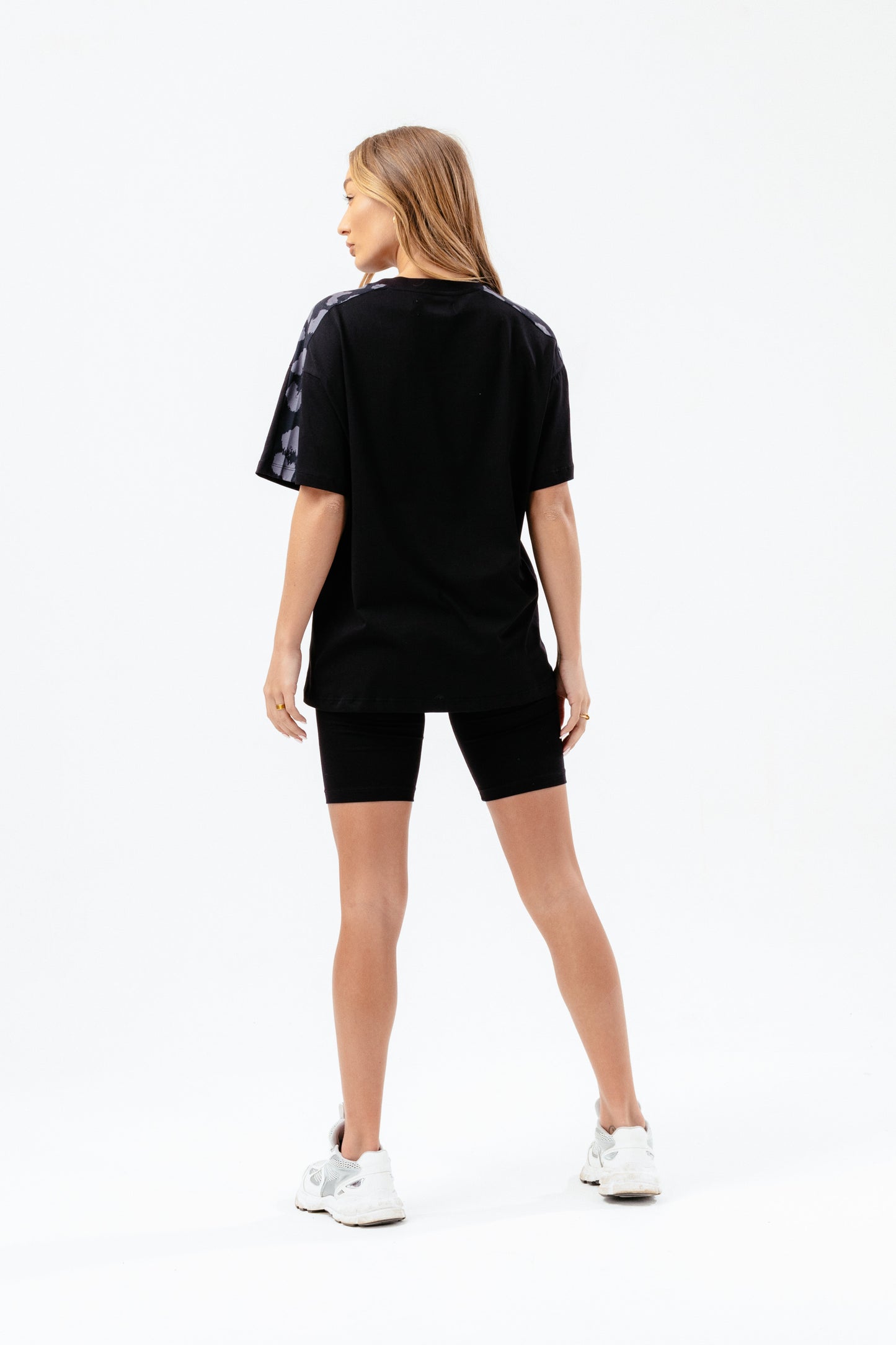 Hype Womens Black Leopard Label Boxy T-Shirt